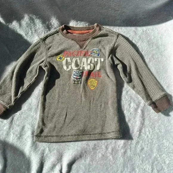 OshKosh B'gosh -  long sleeve ribbed knit cotton shirt. Size 3T - Picture 1 of 4